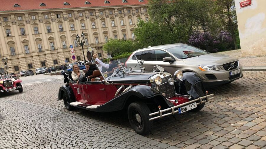 Prague: Private Tour by Vintage Car - Why a vintage car tour makes Prague easier than you think
