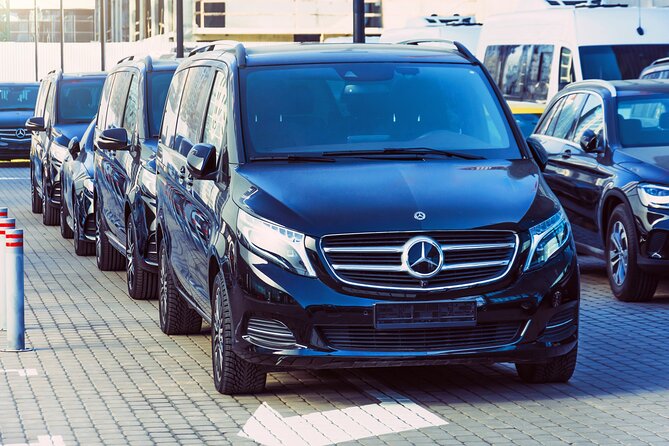 Prague Private Transfer to / from Prague Airport - Meeting Your Driver at Václav Havel Airport