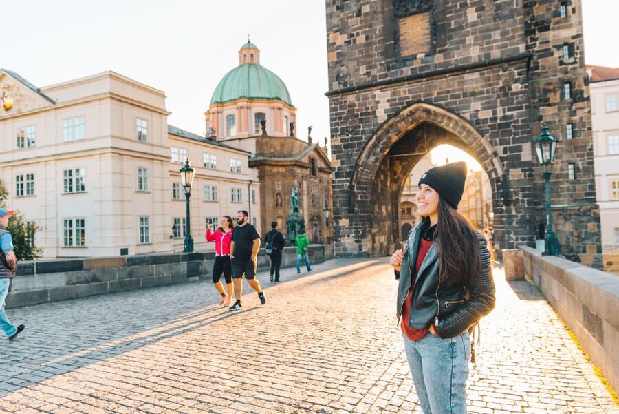 Prague: Professional Photoshoot at Charles Bridge - The Charles Bridge Shoot, 15 to 45 Minutes of Real Direction