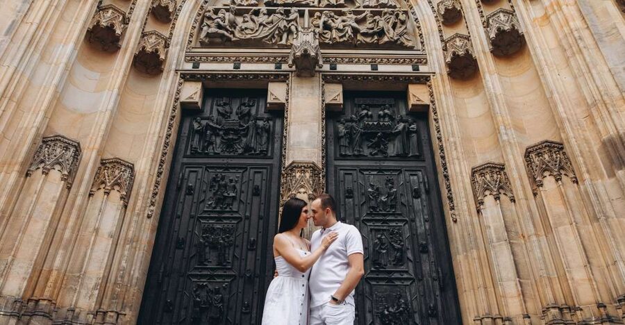 Prague: Professional Photoshoot at Prague Castle - The itinerary in real life: one focused stop at the Castle