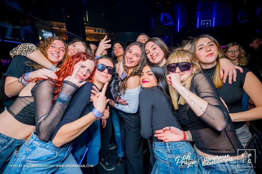 Prague: Pub Crawl with Shots & Entrance to Rooftop Club - Should you book this Prague pub crawl?