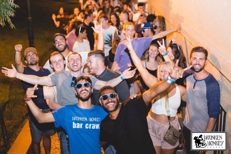 Prague: Pub Crawl with Unlimited Drinks, Bars & Club Entry - Unlimited drinks: what’s included, and what isn’t