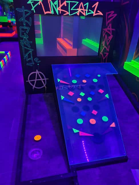 Prague: Punk Minigolf Glow-in-the-Dark Entry Ticket - The Punk-UV Vibe: Graffiti Art, Neon Games, and Photo-Ready Lighting