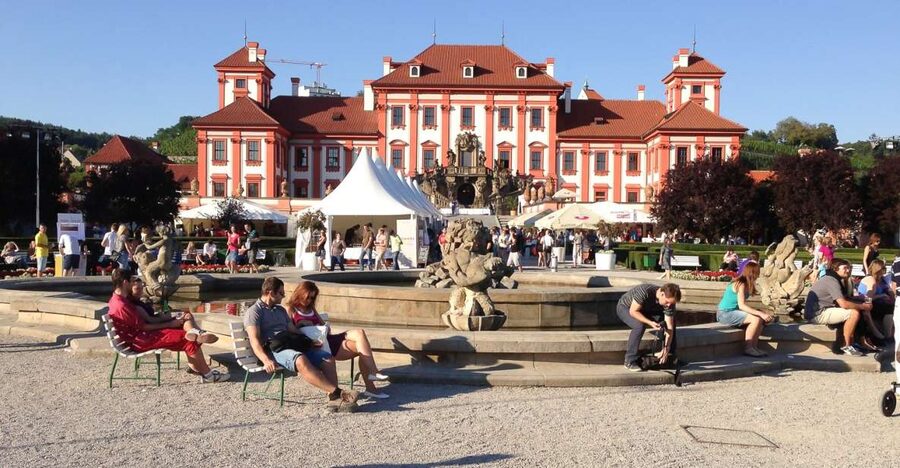 Prague: River & Park Bike Tour to Troja Chateau - How the guides shape the whole experience