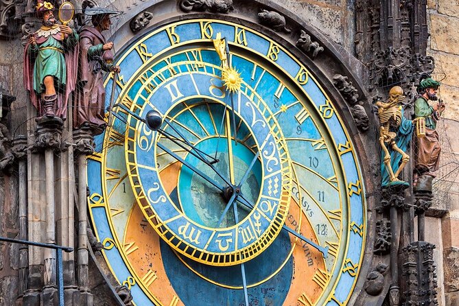 Prague´s Old Town, Jewish Quarter and Charles Bridge Private Tour - Price and logistics for a 3-hour walk with pickup