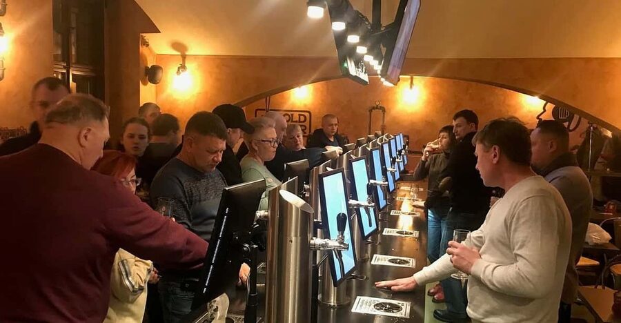 Prague: Self-Pour Czech Beer-Tasting Experience - The self-pour system, from tiny tastes to full glasses