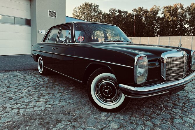 Prague Sightseeing Express Tour in Classic Car - Stare Město and Old Town Square, with the Astronomical Clock explained