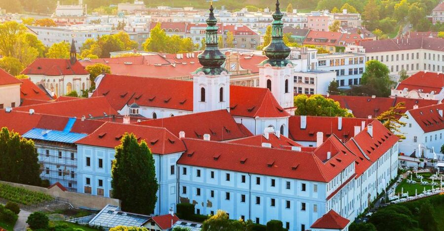 Prague: Skip-the-line Strahov Monastery and Library Tour - The real deal on the 3-hour private format