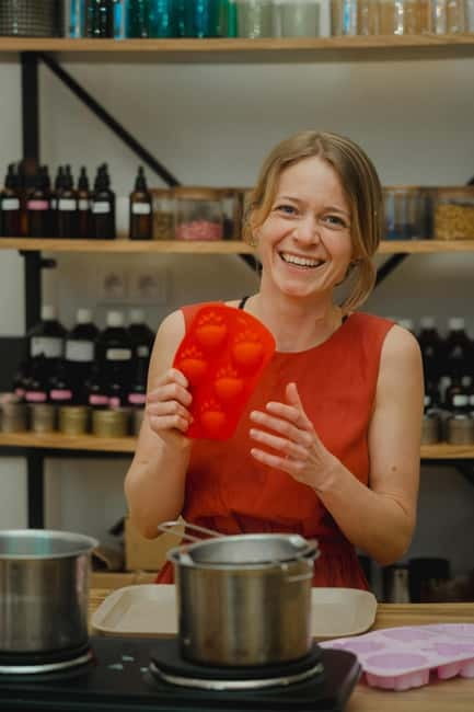 Prague: Soap Making Workshop - Mica colors and design freedom: your soaps, your rules
