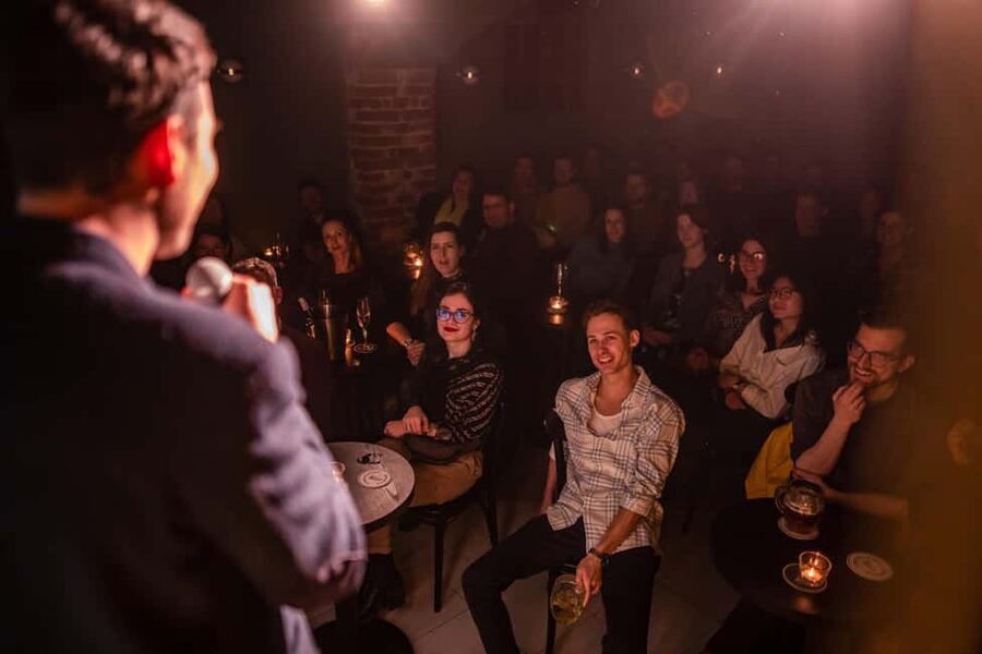 Prague: Sunday Live Music & Stand-Up Comedy Night in English - Live music between punchlines