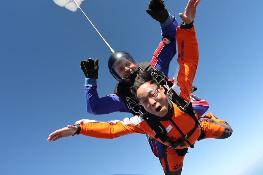 Prague: Tandem Skydiving 14,000ft over Prague with Transfers - A Sightseeing Flight to 14,000ft: Slow Rise, Then the Reality Check