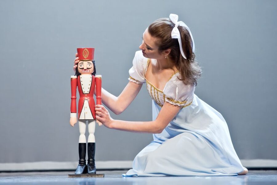 Prague: The Nutcracker Ballet Tickets - The story arc you will follow in the theatre
