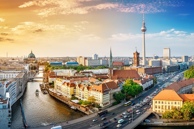 Prague to Berlin - private transfer with 2 hours of sightseeing - Key things I’d bet on
