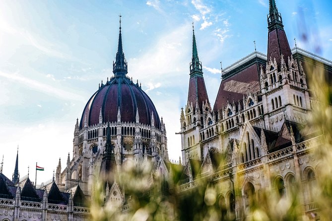 Prague to Budapest - Private Transfer with 2 hours of Sightseeing - Vehicles and Luggage: Picking the Right Size for Comfort
