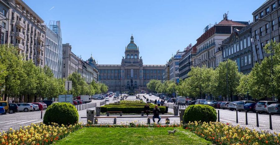Prague Tour in Spanish - World Heritage feel, explained in plain terms