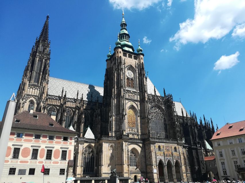 Prague: Tour to Prague Castle with tickets included. Spanish - Price and Value: Paying for Tickets and Time, Not Just a Walk