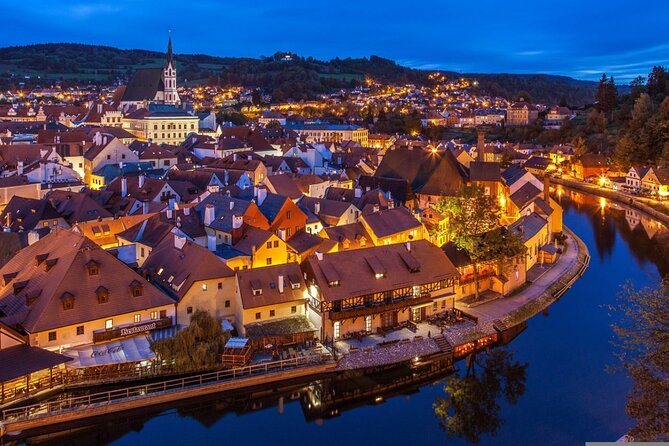 Prague: Tour to Vienna via Cesky Krumlov - The Drive Part: How the Road to Vienna Actually Feels