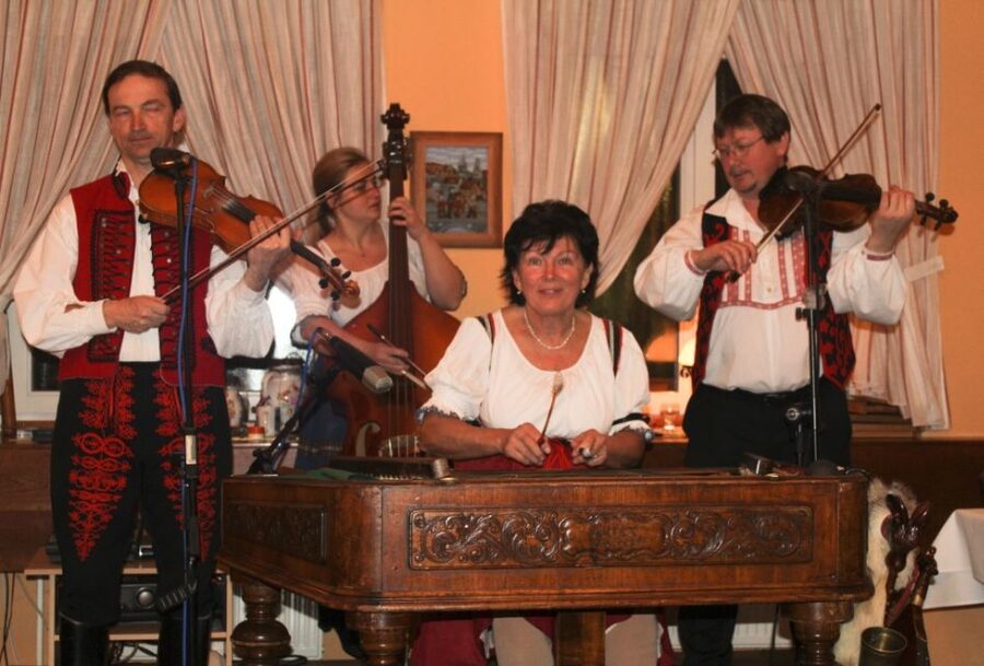 Prague: Traditional Folklore Evening with Dinner & Music - Prague wine cellar to folk concert, in 3 hours