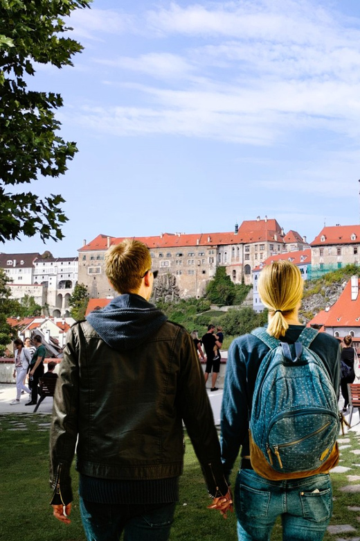 Prague: Transfer to Vienna via fabulous Cesky Krumlov - Price and value: what $262 per person buys you