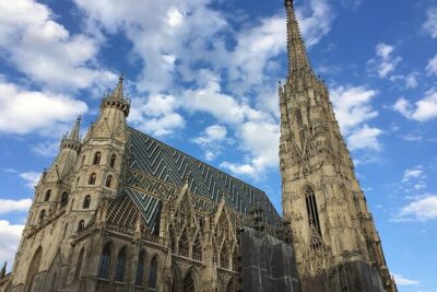 Vienna Car/Van (1–7 pax) via Lednice Chateau & Mikulov