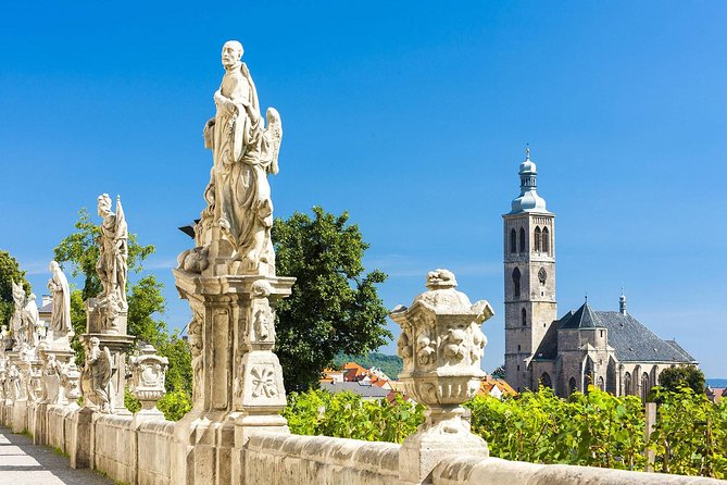 Prague-Vienna One-Way Sightseeing Day Tour - The Real Value: A Guide Who Can Make the Day Feel Personal