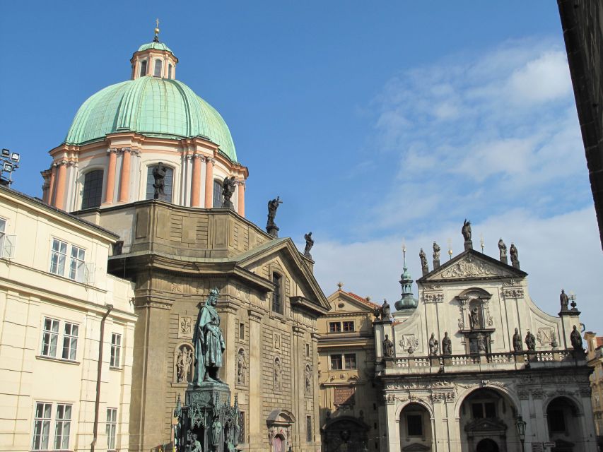 Prague: Vintage Car Ride and Walking Tour - Price and Value: Is $341 Per Group Worth It?