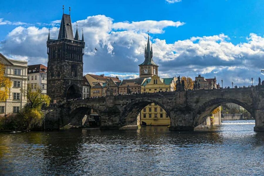 Prague: Vltava River Cruise in Jazz Style and Commentary - The 50-minute jazz cruise: how the music and audio fit together