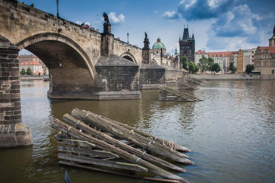 Prague: Vltava River Evening Dinner Cruise - Should you book this Prague Vltava River Evening Dinner Cruise?