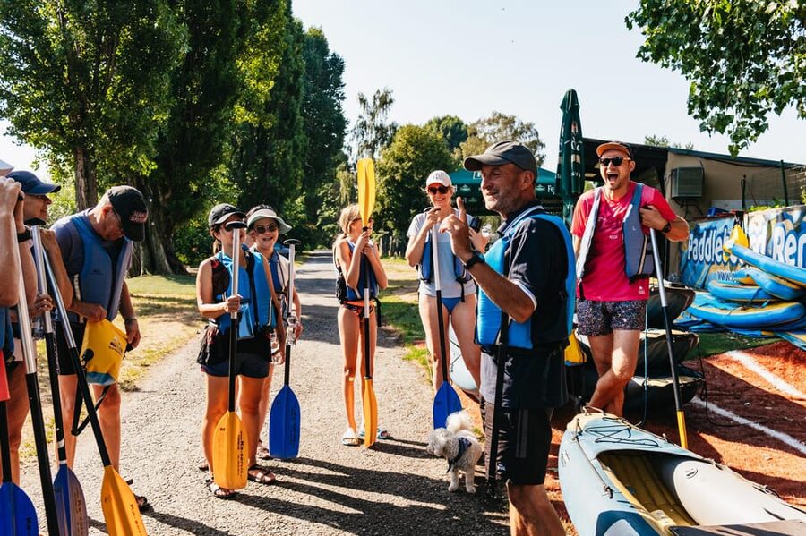 Prague: Vltava River Guided Canoeing Tour - How the Guide Storytelling Actually Works (Not Just Facts)