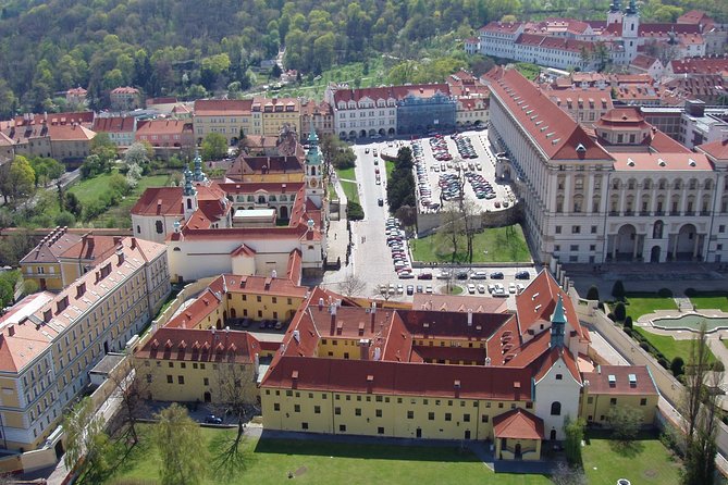 Prague Walking Tour Following in Mozart's Footsteps - How Much You Learn: Mozart Stories vs Prague Context