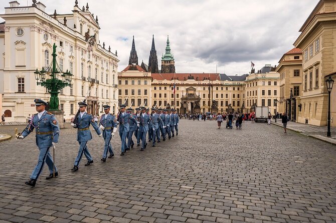 Prague Walking Tour of Old Town, Charles Bridge and Prague Castle - Prague Castle: the big complex, the key viewpoints, and what to do next