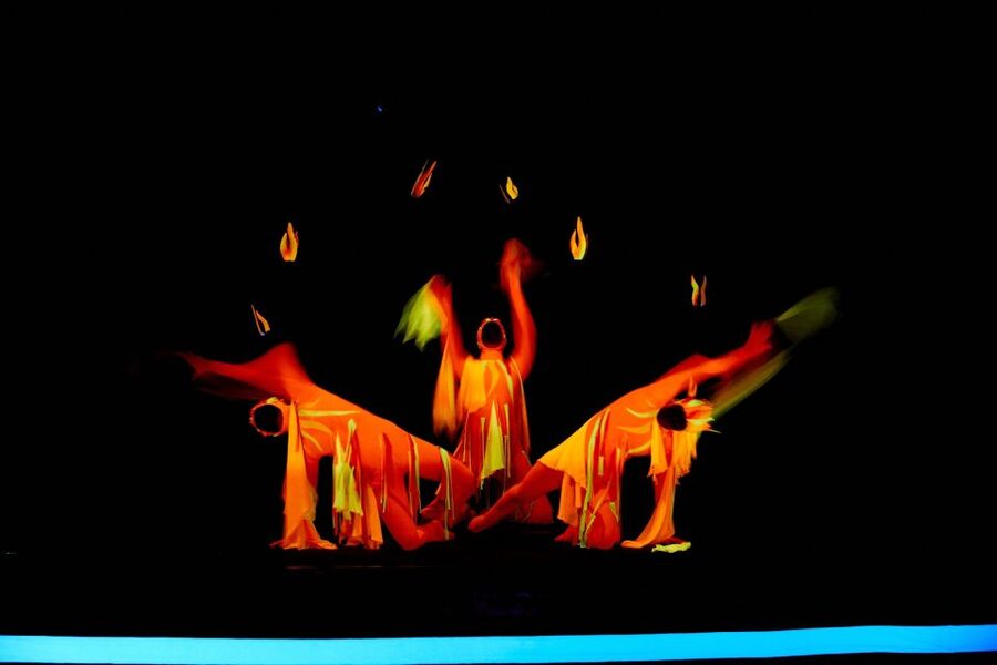 Prague: WOW Show Black Light Theater - Humor Without Translation: Why This Works for Any Age