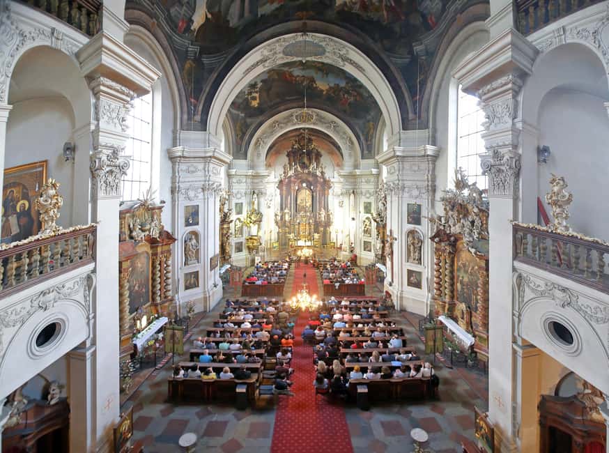 Praha:Vivaldiho koncert Čtyř ročních dob a další Klementinum - A 1-hour concert in Prague’s Baroque St. Clement Cathedral