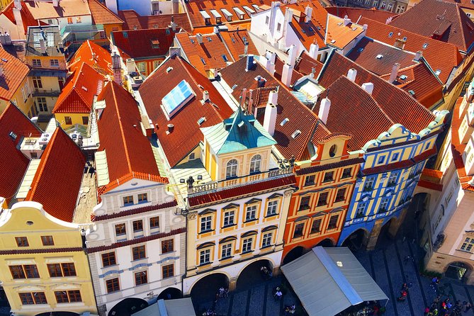 Private 4-hour City Tour of Prague with driver & official guide w/ Hotel pick up - Dancing House stop: a modern note to balance the day