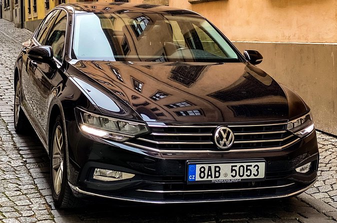 Private ARRIVAL Transfer by LIMOUSINE 3+1pax - Price and Value: When $50.46 Beats the Headache