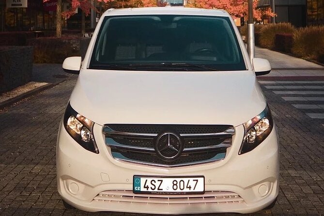 Private ARRIVAL Transfer by MINIVAN Mercedes Vito 8+1pax - Who should book this private transfer (and who might not need it)