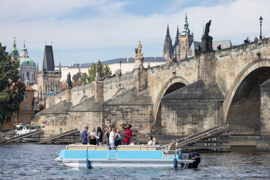 Private Boat Cruise With Unlimited Prosecco - Why This 1 Hour Private Cruise Feels Worth It