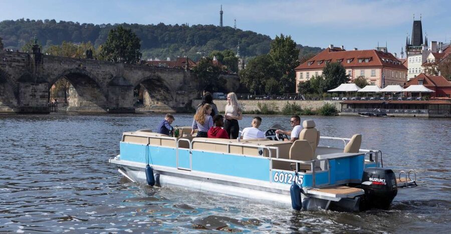 Private Boat Cruise With Unlimited Prosecco - Meeting the Boat Near U Bukanyra and Botel Albatros