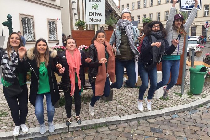 Private city discovery tour - A Historical Treasure Hunt - Starting at Václavské náměstí: The “Meet the Character” Moment