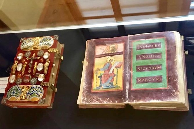 Private Custom Tour of Strahov Library and Prague - Price and value: Is $463.79 per person actually worth it?