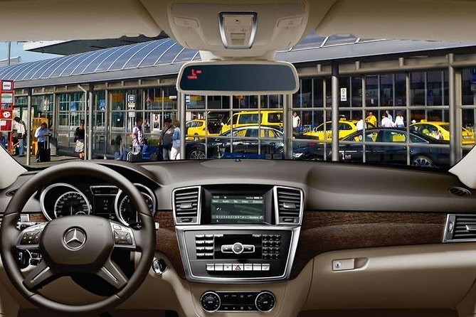 Private Departure Transfer: Central Prague to Vaclav Havel Airport - Key Points Before You Go