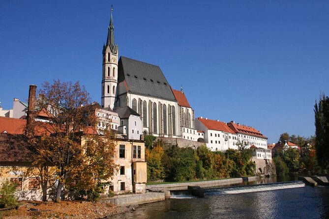 Private evening tour Cesky Krumlov Old Town and Castle area - Why Cesky Krumlov evening tours feel calmer and smarter