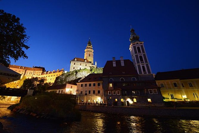 Private evening tour Cesky Krumlov Old Town and Castle area - Meeting point, timing, and how long you’ll actually be out