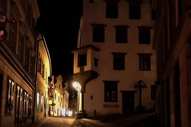 Private evening tour Cesky Krumlov Old Town and Castle area - Stop 5: Historic Center walk after the crowds, with a slower sense of place