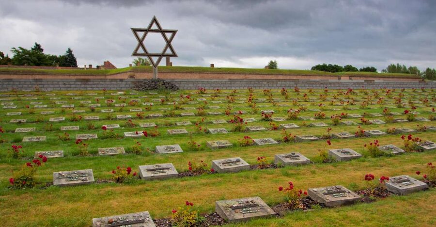 Private Half-Day Tour To Terezin Concentration Camp - Big Fortress: the ghetto and the museum that keeps children at the center