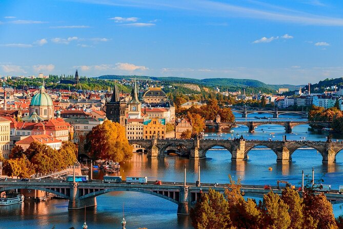 Private Half-Day Walking Tour of Prague's Highlights - Charles Bridge crossing: Vltava River views that feel timeless