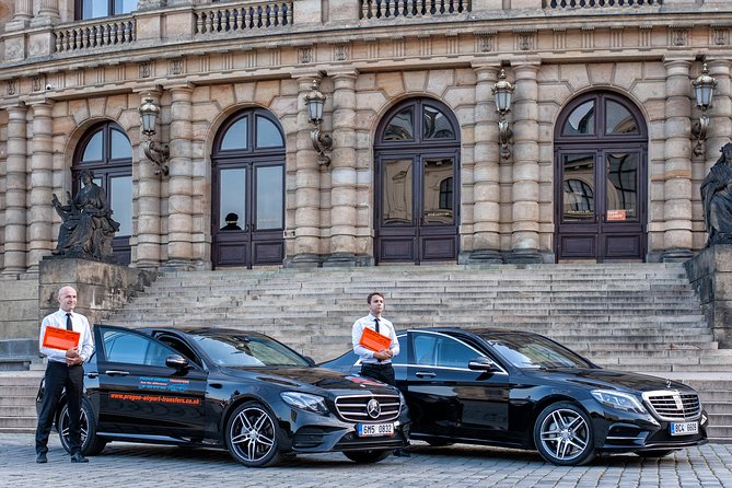 Private Luxury Transfer to Cesky Krumlov from Prague - Getting picked up in Prague and arriving in UNESCO Cesky Krumlov