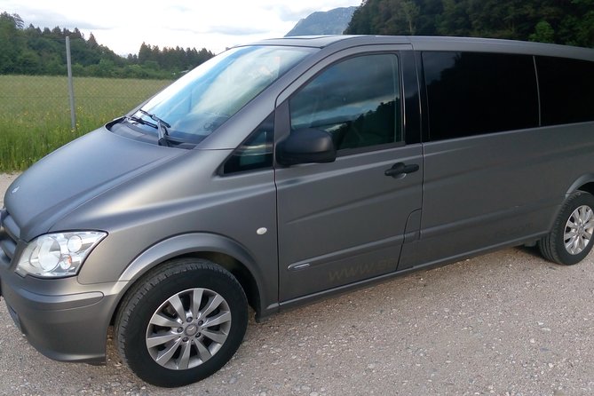 Private one way transfer from Cesky Krumlov to Vienna - Private Door-to-Door Ride Cesky Krumlov to Vienna