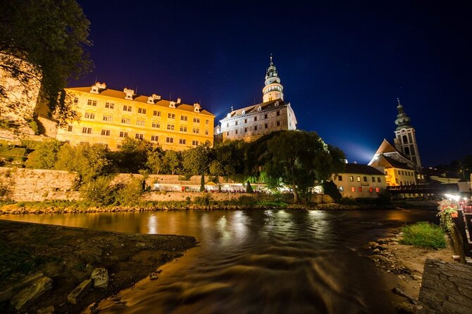Private one way transfer from Cesky Krumlov to Vienna - The Driver Service, Punctuality, and Help With Bags