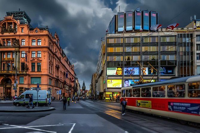 Private & Personalized Prague Night Tour with a Local Guide - What’s Included (and What’s Not)